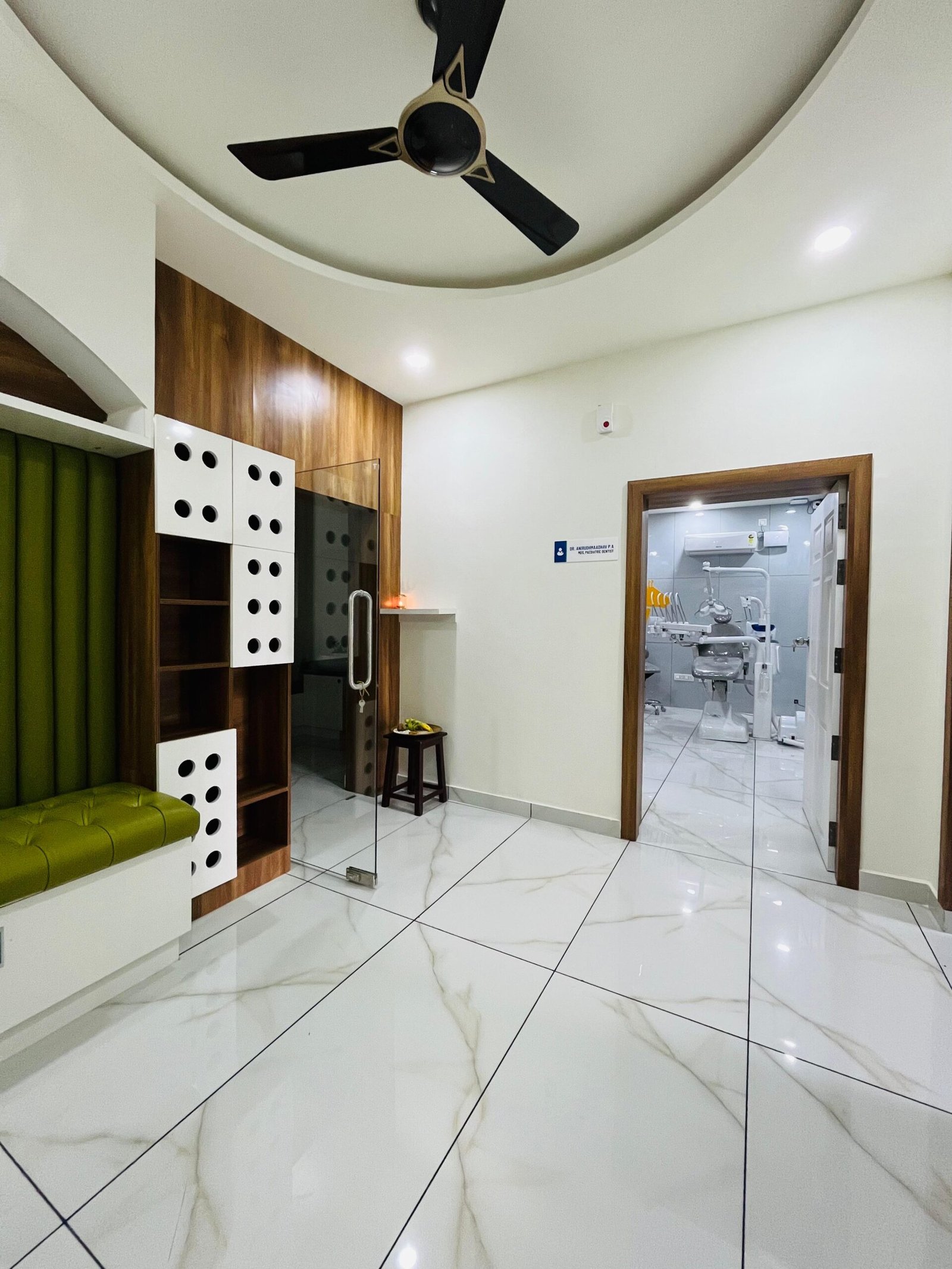 f6e7231f-d4f0-4928-b3da-e9b6995b60d3